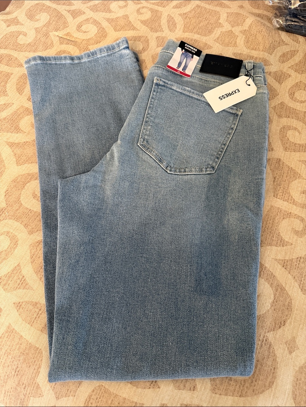 NWT Express Women’s Light Blue bootcut Jeans Size 14